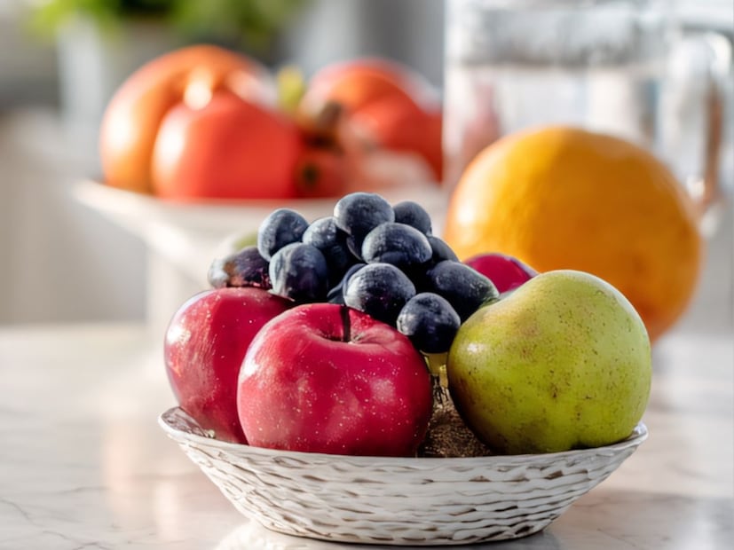 तुम्हाला फळांवरील या PLU कोडबद्दल आता पुरेसे समजले आहे. त्यामुळे आता फळे खरेदी करताना हे लक्षात ठेवा. जेव्हा शक्य असेल, तेव्हा 5 अंकी आणि '9' ने सुरू होणारी सेंद्रिय फळेच खरेदी करण्याचा प्रयत्न करा. सेंद्रिय फळे महाग असली तरी आरोग्यासाठी उत्तम असतात.