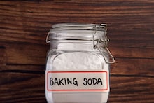 Baking Soda : गुणकारी बेकिंग सोडा, पाय, केस, दातांसाठी उपयुक्त, वाचा सविस्तर