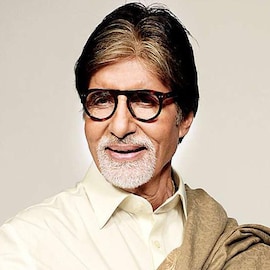 'मी सगळ्यांची जाहीर माफी मागतो'; बिग बींनी थेट हातच जोडले, झालं काय? 'मी सगळ्यांची जाहीर माफी मागतो'; बिग बींनी थेट हातच जोडले, झालं काय?