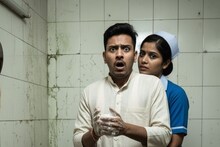 Shocking : हातावर साबण लावला आणि... हॉस्पिटलच्या टॉयलेटमध्ये उभ्या असलेल्या तरुणासोबत भारतीय नर्सचं लज्जास्पद कृत्य