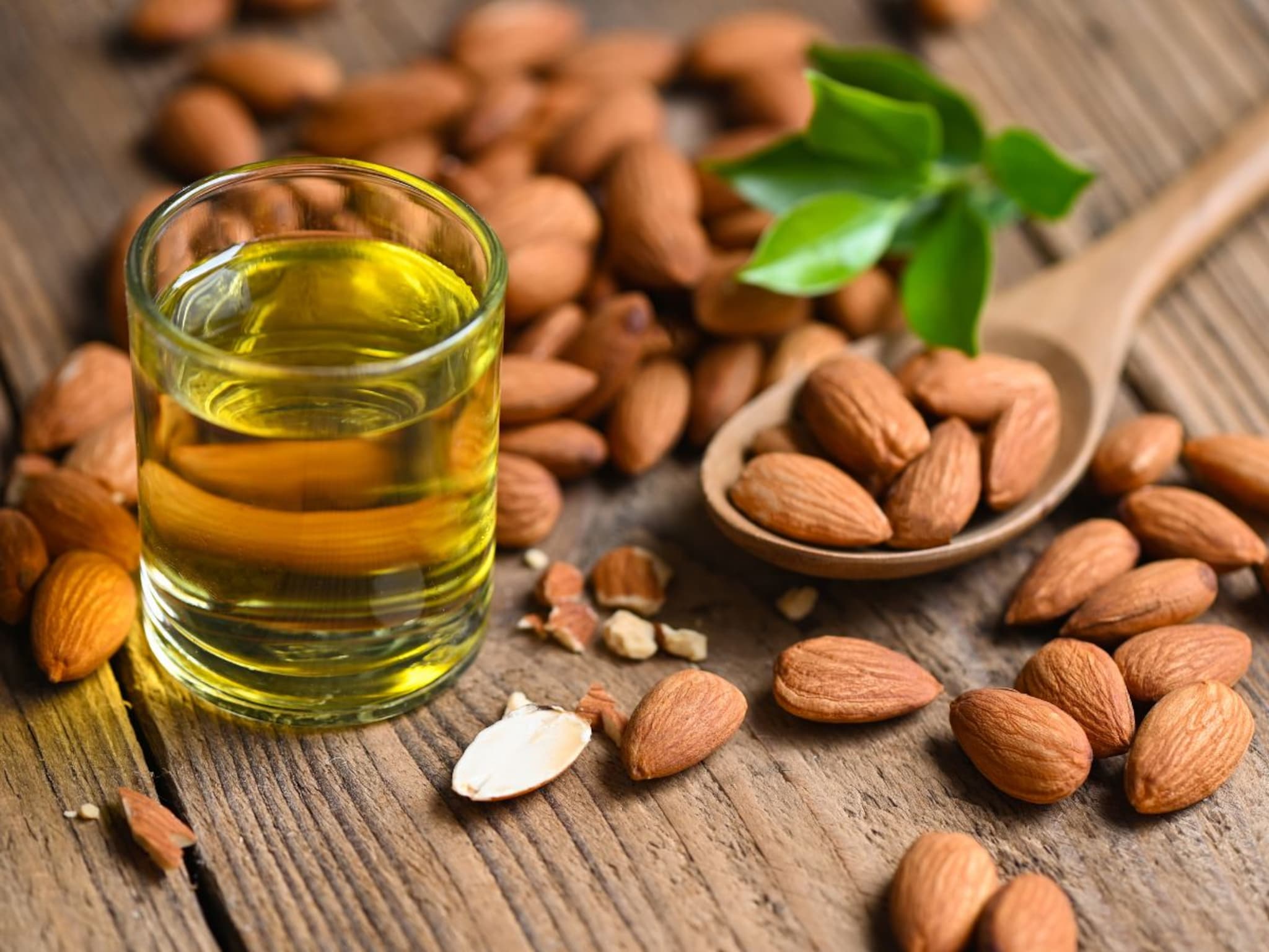 Almond Health Benefits : बदाम खावं असं म्हणतात, पण त्याचे फायदे काय? माहित पडलं तर आजपासूनच कराल खायला सुरुवात