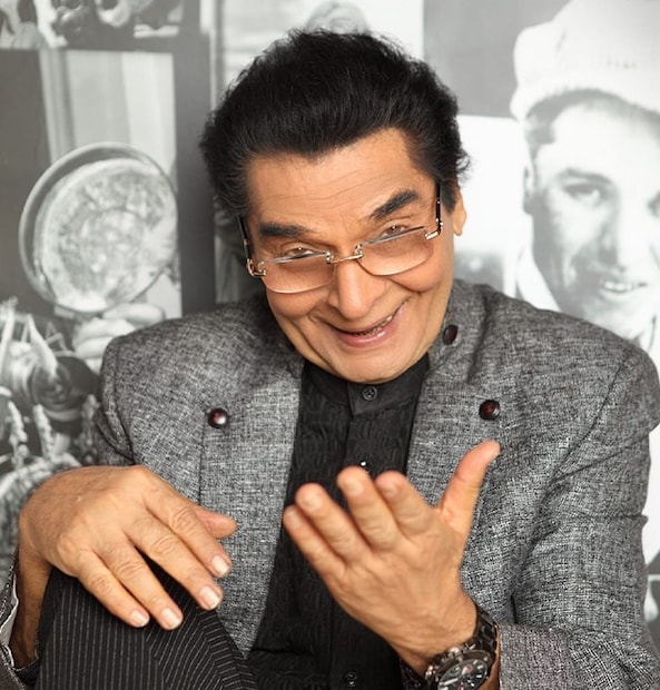 गोवर्धन असरानी यांनी बॉलिवूडमध्ये खूप मोठं योगदान दिलं. बॉलिवूडचा मोठा स्टार मात्र त्यांच्या अंत्यसंस्काराला फक्त 15 लोक उपस्थित होते. असं का? असा प्रश्न तुम्हाला पडला असेल. अंत्यसंस्कारासाठी गर्दी करणारे बॉलिवूडकर असरानी यांच्यावेळेस कुठे राहिले? 