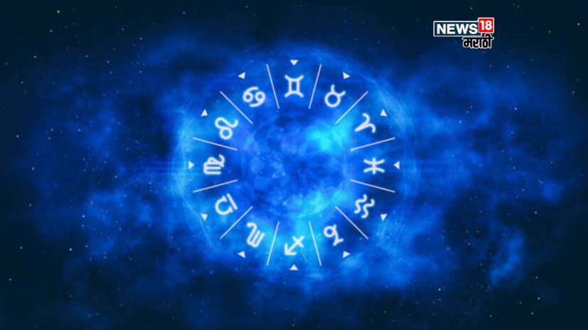 कुंभ रास (Aquarius Zodiac) - कुंभ राशीच्या लोकांसाठी दिवाळीचा काळ शुभ आणि लाभदायक राहील. या कालावधीत बऱ्याच काळापासून अडकलेली कामे पूर्ण होण्याची शक्यता आहे आणि धन-संपत्तीमध्ये वेगाने वाढ दिसून येऊ शकते. शनिदेव तुमच्या राशीतून धन आणि वाणी भावात वक्री राहतील, ज्यामुळे आर्थिक बाबतीत काही चढ-उतारांनंतर स्थिरता प्राप्त होईल. तर गुरू ग्रह उच्च राशीत राहून सहाव्या भावातून दृष्टी देतील, ज्यामुळे तुम्हाला शत्रूंवर विजय आणि स्पर्धांमध्ये यश मिळण्याचे संकेत आहेत. यावेळी तुमची अडकलेली रक्कम किंवा अडकलेले धन परत मिळण्याची शक्यता आहे. कार्यक्षेत्रात मान-सन्मान, पदोन्नती आणि प्रतिष्ठा वाढेल. तुमच्या आर्थिक परिस्थितीत लक्षणीय सुधारणा होईल. गुंतवणुकीसाठी हा काळ अनुकूल राहील, विशेषतः जर तुम्ही जोडीदार किंवा कुटुंबातील सदस्यासोबत मिळून कोणतीही गुंतवणूक केली, तर त्यातून चांगला लाभ मिळू शकतो. तुमच्या इच्छा पूर्ण होण्याचे योग बनत आहेत आणि तुम्ही पैशांची बचत (सेव्हिंग) करण्यातही यशस्वी व्हाल. दिवाळीचा हा सण कुंभ राशीच्या जातकांसाठी समृद्धी, यशासोबत आर्थिक स्थिती चांगली करू शकतो.
