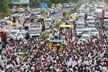 शेतकऱ्यांच्या कर्जमाफीसाठी सरकारचा मोठा निर्णय, IAS प्रवीण परदेशींच्या अध्यक्षतेखाली ९ जणांची समिती