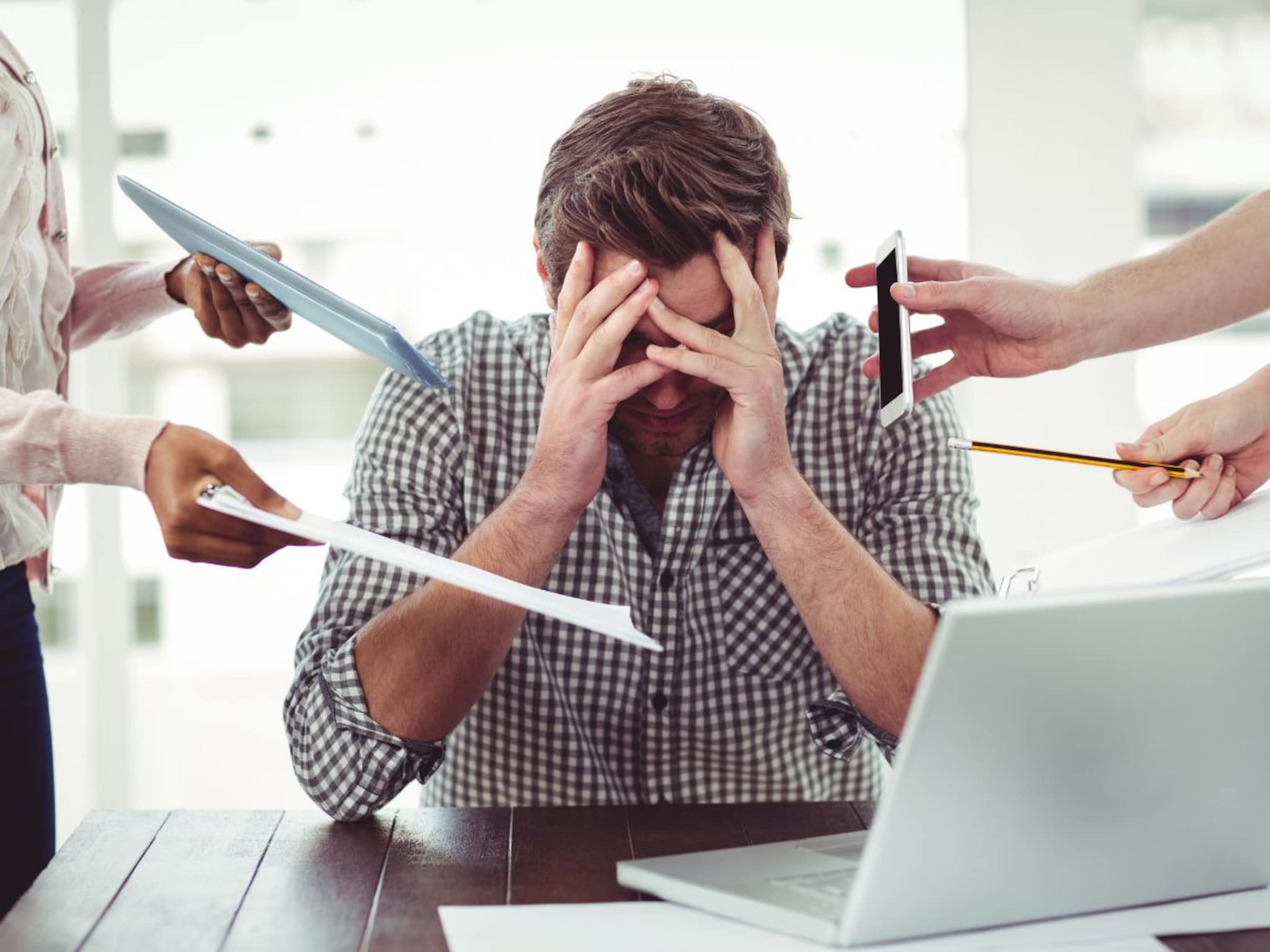 'माझी 15 वर्ष मला परत हवी आहेत.....' बँकेची नोकरी करणारा तरुणाच्या वक्तव्यानंतर सोशल मीडियावर खळबळ