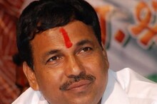 पुण्यात रात्री राजकीय राडा, शरद पवार गटाच्या आमदाराला धक्काबुक्की,चालकाला मारहाण