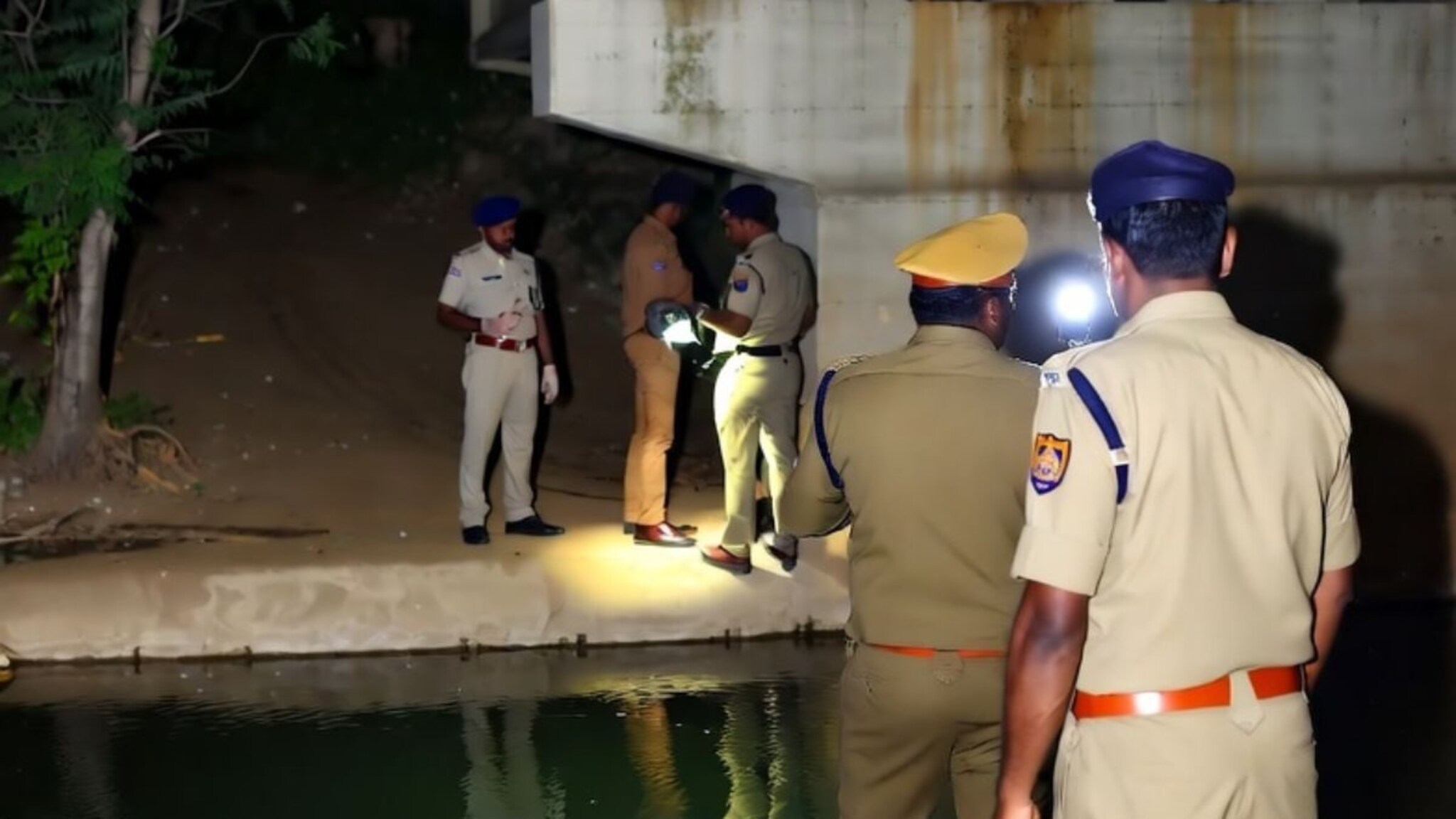 हातावर रविराज नावाचा टॅटू, सात महिन्यांची गरोदर, इंदापुरात कुजलेल्या अवस्थेत आढळला महिलेचा मृतदेह