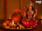 लक्ष्मीपूजनाच्या मुहूर्तावर नक्की घाला 'या' खास रंगाचे कपडे, देवी होईल प्रसन्न