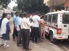 काकाने घरी नेलं, आतून कडी लावली अन्... चिमुरडीने आईला सांगितला प्रकार