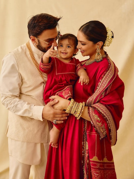दुआचे फोटो व्हायरल होताच तिच्या क्युटनेसवर चाहते फिदा झाले, पण याच वेळी दीपिकाची बहीण आणि दुआची मावशी अनीशा पादुकोण हिच्या एका कमेंटने सगळ्यांचे लक्ष वेधले आणि दुआचे लाडके निकनेम उघड झाले.