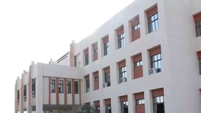 एकलव्य मॉडेल स्कूलमध्ये 7267 पद भरतीसाठी अर्जाची तारीख वाढवली, शेवटची तारीख आली जवळ; असं करा अर्ज