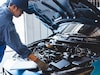 गाडीच्या इंजिनची सर्व्हिसिंग करताय? मग या गोष्टी ठेवा लक्षात, अन्यथा...