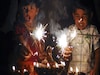 दिवाळीत दुखापतींपासून राहायचंय दूर, बर्न इंजरीपासून वाचण्यासाठी फॉलो करा टिप्स!