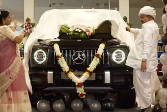 शेतकऱ्याने घेतली 3 कोटी किंमतीची Mercedes G-Wagen, व्हायरल VIDEO चं सत्य समोर
