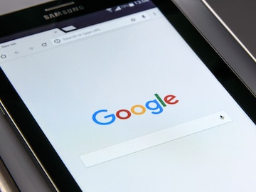 Google Chrome वापरत असाल तर सावधान! ही गोष्ट दिसली तर समजून जा धोका वाढला Google Chrome वापरत असाल तर सावधान! ही गोष्ट दिसली तर समजून जा धोका वाढला