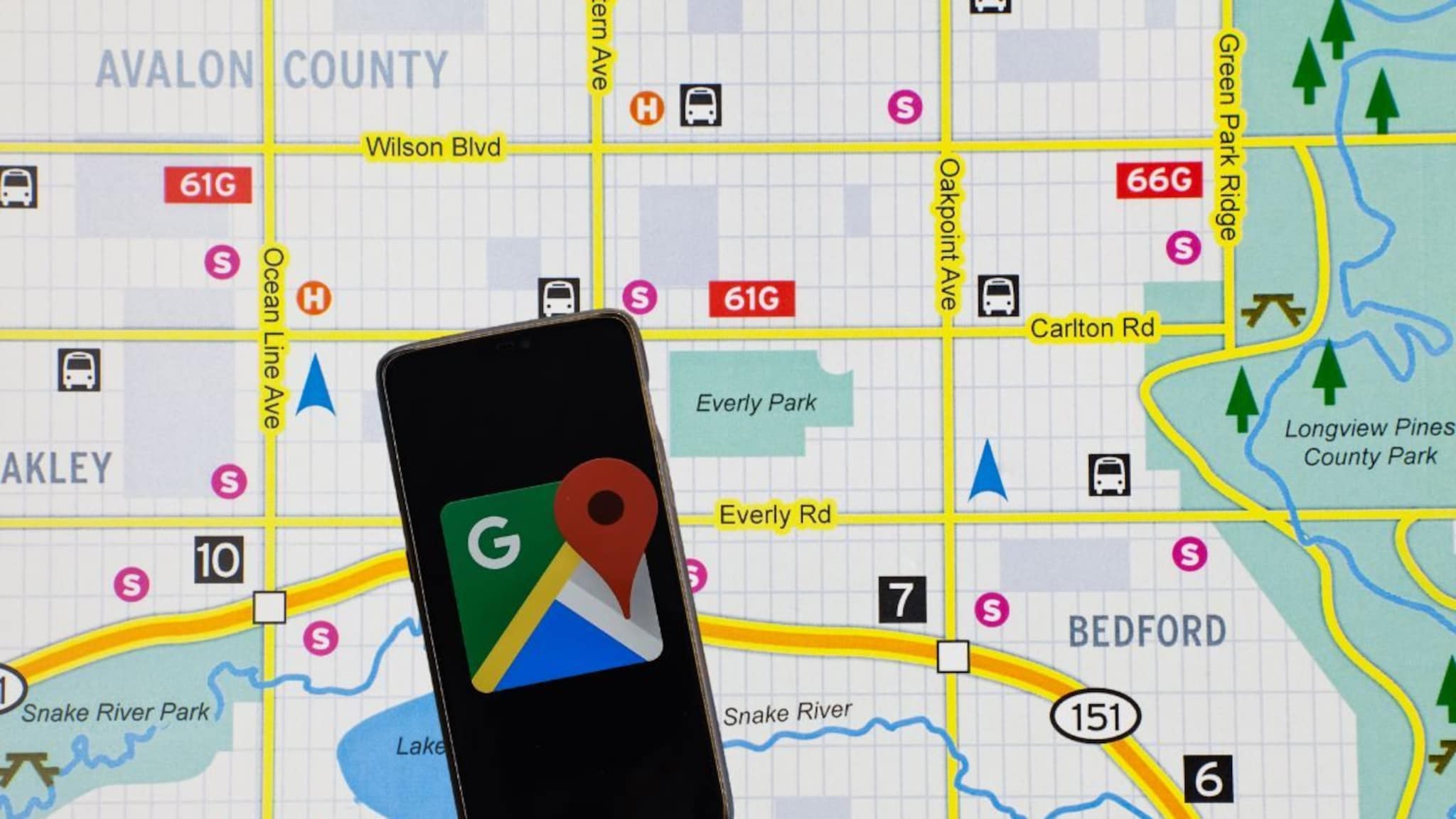 Google Map गल्लीत का गोंधळतो? ऐरवी मोठ्या रस्त्यांवर बरोबर चालणाऱ्या नेविगशनला अचानाक काय होतं?