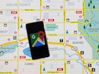 Google Map गल्लीत का गोंधळतो? हायवेवर बरोबर चालणाऱ्या ऍपला अचानाक काय होतं?