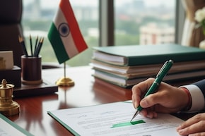 सरकारी अधिकारी हिरव्या शाईचा पेन का वापरतात? 99 टक्के लोकांना माहितीच नाही कारण