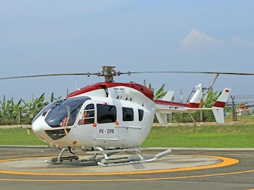SUV च्या किंमतीत दिवाळीला घरी आणा हेलिकॉप्टर, स्वस्तात मस्त अशा 7 Helicopter SUV च्या किंमतीत दिवाळीला घरी आणा हेलिकॉप्टर, स्वस्तात मस्त अशा 7 Helicopter