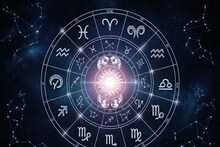 Astrology: खूप संघर्षात गेला इतका काळ! या 5 राशींचे आता नशीब चमकणार; शनि-शुक्राची मोठी साथ
