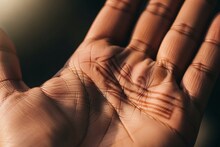 Palmistry: पैसा, पद-प्रतिष्ठा..! तळहातावर अशी भाग्यरेषा असणारे आयुष्यात मोठं नाव कमावतात; शनिची कृपा