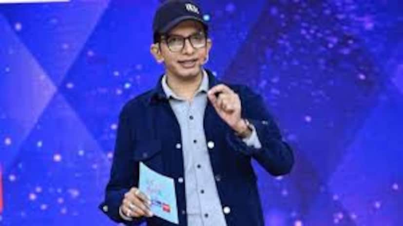  डॉ. निलेश साबळे यांनी सोशल मीडियावर पोस्ट शेअर करत चाहत्यांना आपल्या नव्या इनिंगबाबत माहिती दिली आहे.