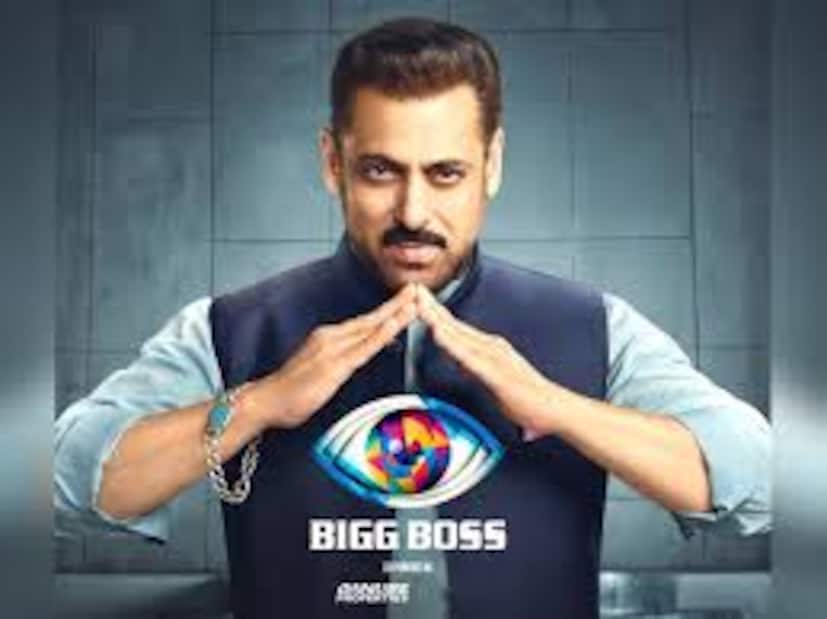 छोट्या पडद्यावरील लोकप्रिय वादग्रस्त कार्यक्रम अर्थात Bigg Boss 19 लवकरच प्रेक्षकांचा निरोप घेणार आहे. सलमानचा हा कार्यक्रम सुरु झाल्यापासून नऊ आठवडे उलटले असून आता हा कार्यक्रम मध्यापर्यंत पोहोचला आहे.  छोट्या पडद्यावरील लोकप्रिय वादग्रस्त कार्यक्रम अर्थात Bigg Boss 19 लवकरच प्रेक्षकांचा निरोप घेणार आहे. सलमानचा हा कार्यक्रम सुरु झाल्यापासून नऊ आठवडे उलटले असून आता हा कार्यक्रम मध्यापर्यंत पोहोचला आहे.