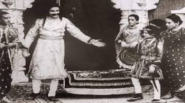 88 वर्षांपूर्वी रिलीज झालेला देशातला पहिला रंगीत चित्रपट, रचला इतिहास 88 वर्षांपूर्वी रिलीज झालेला देशातला पहिला रंगीत चित्रपट, रचला इतिहास