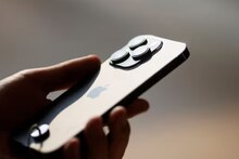 iPhone काम करणं करेल बंद! लाखो यूझर्सना हॅकिंगचा धोका, सरकारने जारी केला अलर्ट 