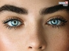 Eye Colours : डोळ्यांचा बदलतोय रंग, आरोग्यवर होऊ शकतो गंभीर परिणाम