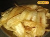 Banana Chips Recipe : दिवाळीतील गोड पदार्थासोबत चटपटीत खायचंय? घरीच बनवा कुरकुरीत केळीचे चिप्स, रेसिपीचा Video