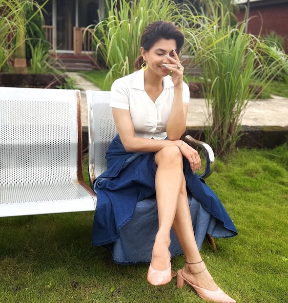  "तिची कधीच कोणत्याच गोष्टीतच तक्रार कधीच नव्हती, आई-बाबांकडेही नाही. मला हे पाहिजे ते पाहिजे. एकच साम्य तिच्यात आणि माझ्यामध्ये आहे ते म्हणजे आजही माझी कोणाकडून काहीच अपेक्षा नाहीये. रुबेनकडूनही नाही."