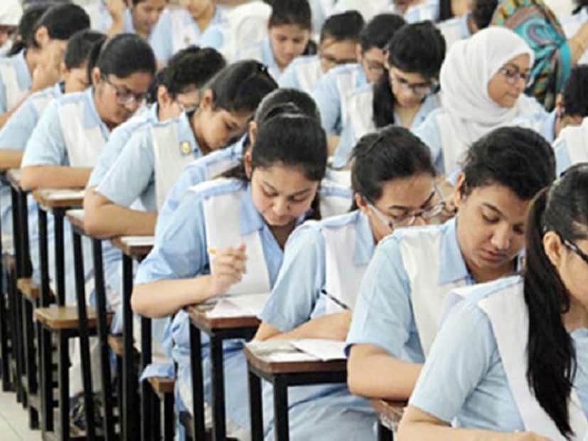  महाराष्ट्र राज्य माध्यमिक आणि उच्च माध्यमिक शिक्षण मंडळाच्यावतीनं पुणे, नागपूर, छत्रपती संभाजीनगर, मुंबई,कोल्हापूर, अमरावती, नाशिक, लातूर आणि कोकण या नऊ विभागीय मंडळामार्फत दहावी आणि बारावीच्या परीक्षा घेतल्या जातात.