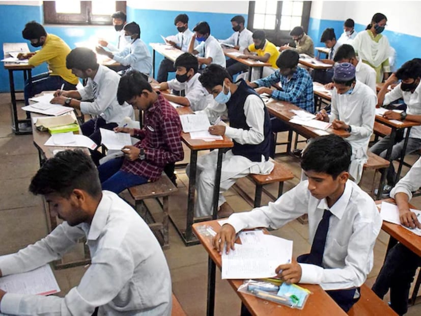  प्रात्यक्षिक परीक्षा, श्रेणी, तोंडी, अंतर्गत मूल्यमापन परीक्षा व लेखी परीक्षांचे सविस्तर विषयांचे वेळापत्रक स्वतंत्रपणे मंडळाच्या संकेतस्थळावर यथावकाश जाहीर करण्यात येईल, अशी माहिती देण्यात आली आहे.