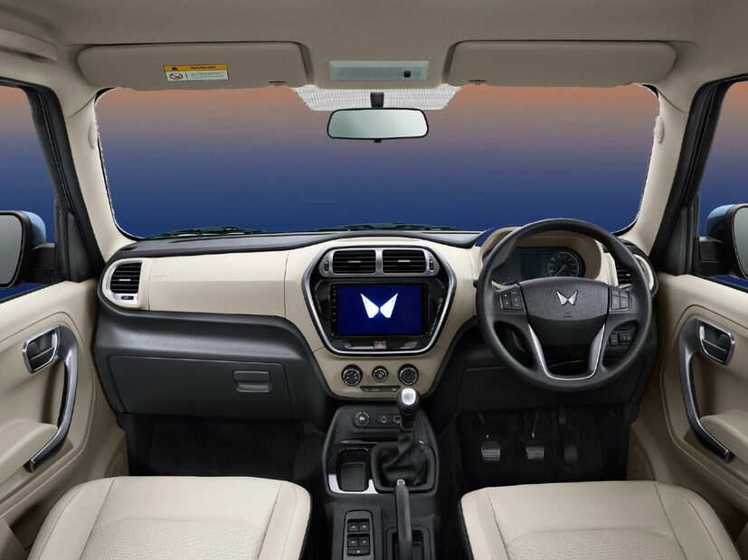 ही SUV मॅनुअल आणि ऑटोमॅटिक, दोनों ट्रान्समिशनमध्ये उपलब्ध आहे. एसयूव्हीच्या बाहेरील डिझाईनमध्ये बदल केला आहे. नवीन व्हर्टिकल स्लॅट ग्रिल, R16 अलॉय व्हिल्स, आणि आकर्षक Jeans Blue कलर ऑप्शन दिला आहे.  