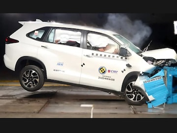 Tata ला Maruti चं ओपन चॅलेंज, टँकसारखी निघाली SUV, सेफ्टीमध्ये मिळाले 5 स्टार! Tata ला Maruti चं ओपन चॅलेंज, टँकसारखी निघाली SUV, सेफ्टीमध्ये मिळाले 5 स्टार!