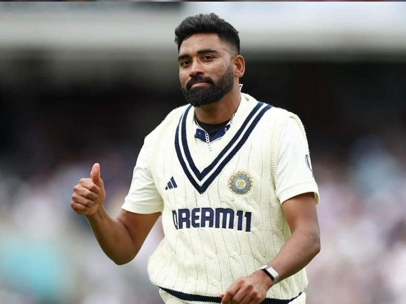 खरं तर वेस्ट इंडिज विरूद्ध गोलंदाजी करताना मोहम्मद सिराजने 27 व्या ओव्हरआधीच 4 विकेट घेतल्या होत्या. यावेळी  वेस्ट इंडिजची अवस्था 109 धावांवर 6 विकेट अशी होती.