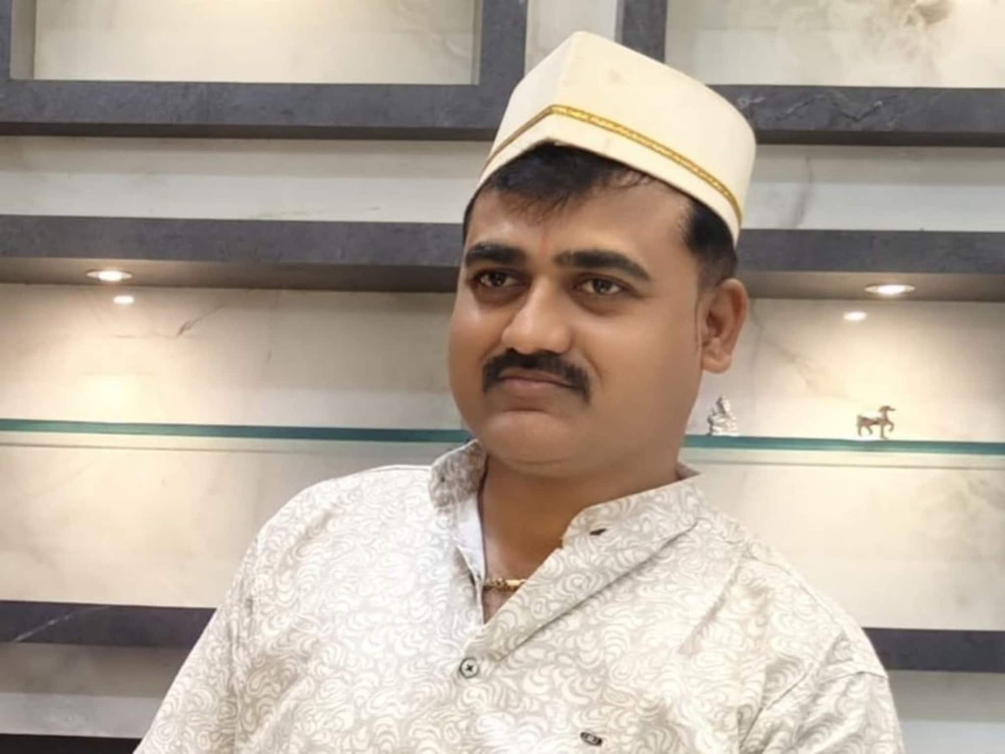 बहिणीशी बोलताना अचानक फोन कट झाला अन्... नंदुरबारमध्ये सोनाराचं रहस्यमयरित्या अपहरण