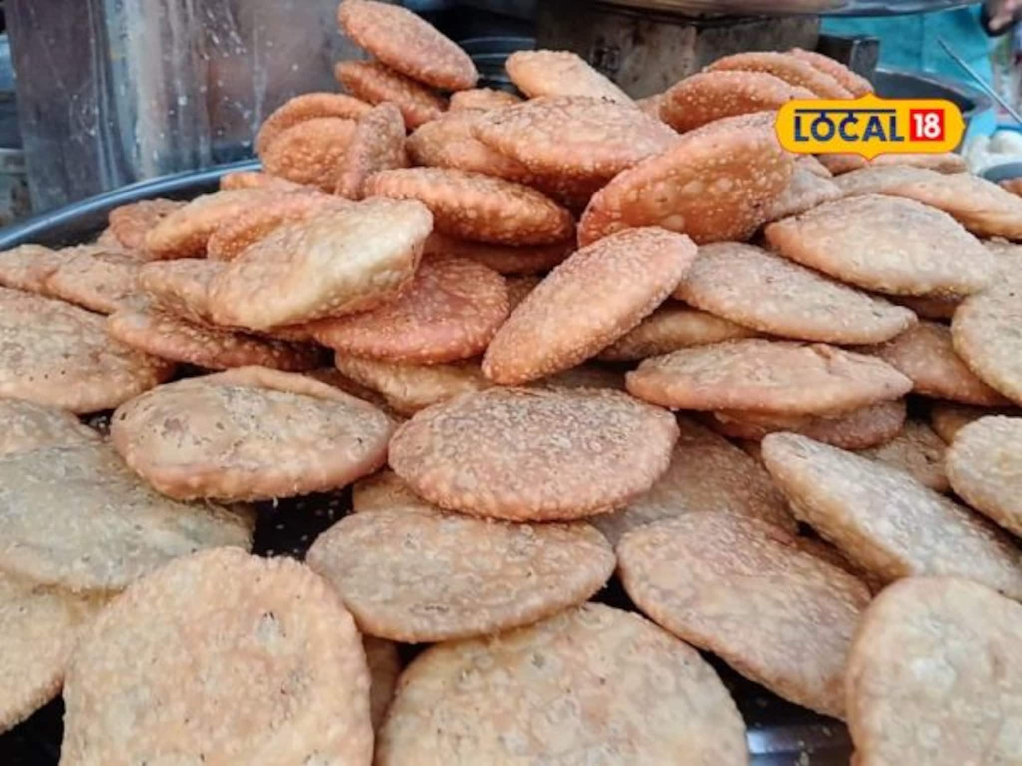 Shegaon Kachori : तुम्हाला माहितीये का शेगाव कचोरी फेमस कशी झाली? झणझणीत कचोरी मागचं गुपित नेमकं काय? Video