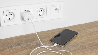 फोन चार्जिंग फोन चार्जिंग