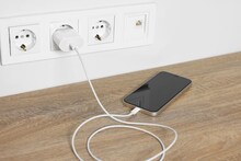 Fast Charging मुळे बॅटरी खरंच खराब होते? 90% लोकांना माहिती नाही सत्य