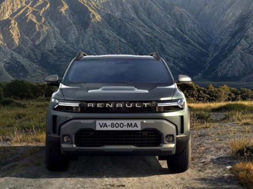 Renault Duster  मध्ये डुअल-झोन क्लायमेट कंट्रोल, वायरलेस चार्जिंग, टाईप-सी पोर्ट्स, 360-डिग्री कॅमेरा, लेदर-रॅप स्टीअरिंग व्हील आणि Y-आकाराच्या डिझाइनचे एअर व्हेंट यांसारखे प्रीमियम फीचर्स दिले जातील.