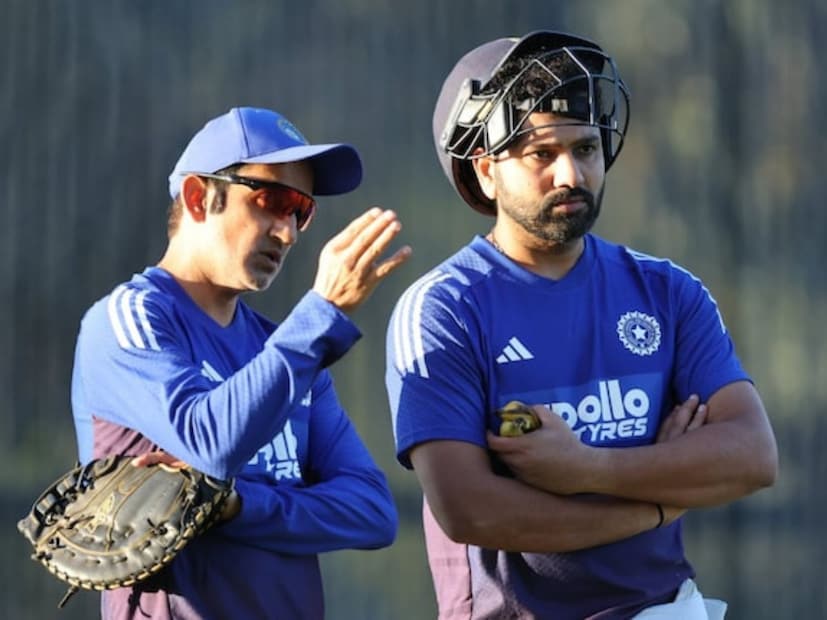 टेस्ट क्रिकेटमधून निवृत्त झाल्यानंतर कोहली आणि रोहितने ऑस्ट्रेलियामधल्या वनडे सीरिजमधून टीम इंडियात बऱ्याच काळानंतर कमबॅक केलं. सुरूवातीच्या 2 सामन्यांमध्ये विराट शून्यवर आऊट झाला, यानंतर तिसऱ्या सामन्यात त्याने अर्धशतक केलं. तर रोहितने एक शतक आणि एक अर्धशतक ठोकलं.