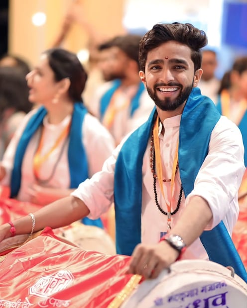  अखेर 24 ऑक्टोबर रोजी रात्री दीड वाजता त्याचा मृत्यू झाला. सचिनच्या आत्महत्येचं कारण अद्याप समजू शकलेलं नाही. त्याच्या जाण्याने हळहळ व्यक्त करण्यात येतेय.  