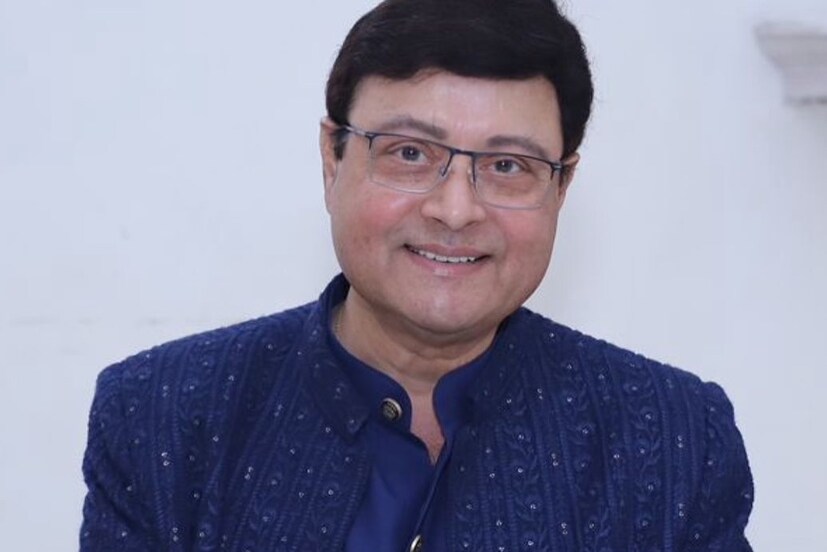  त्यानंतर सचिन यांनी सोशल मीडियावर सतीश शाह यांच्याशी झालेल्या शेवटचा मेसेज पोस्ट केला आहे. मित्र गमावल्याचं दु:ख त्यांनी व्यक्त केलं.  