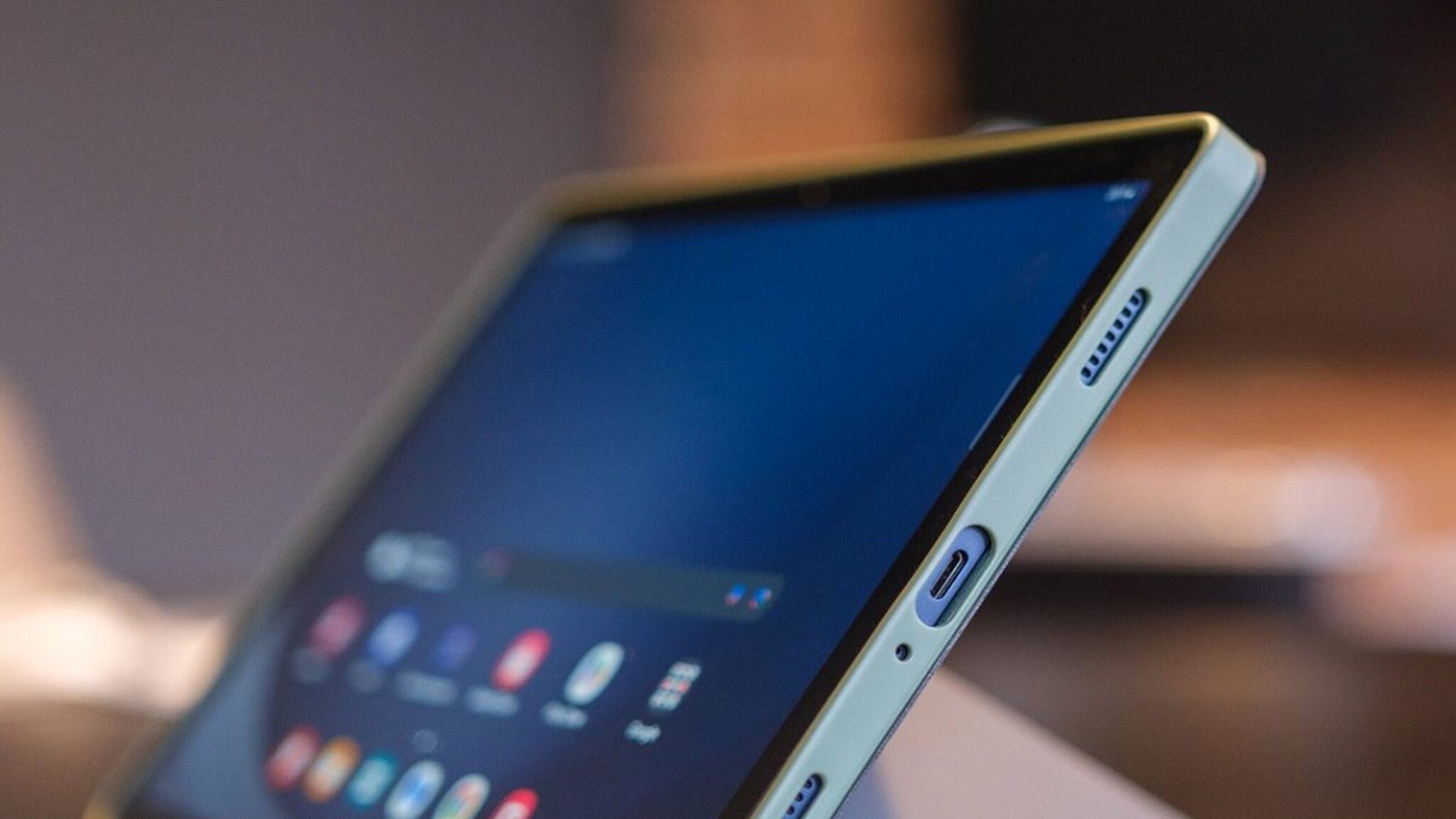 Samsung चा 11 इंचंचा टॅबलेट मिळतोय अर्ध्या किंमतीत! पाहा कुठे सुरुये ऑफर