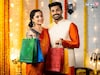 फेस्टिव्ह सीजनमध्ये होतोय ना एक्सट्रा खर्च? शॉपिंगसाठी वापरा 50-30-20 चा रूल!