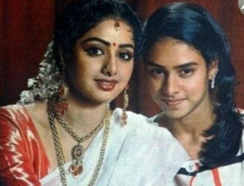  श्रीलताने पाहिले की श्रीदेवीनं आईच्या मृत्यूवर मिळालेला संपूर्ण पैसा स्वतःकडे ठेवला, त्यामुळे तिला त्यातून हिस्सा मिळवण्यासाठी कायद्याचा आधार घ्यावा लागला आणि दोन्ही बहिणी एकमेकांसमोर उभ्या राहिल्या.