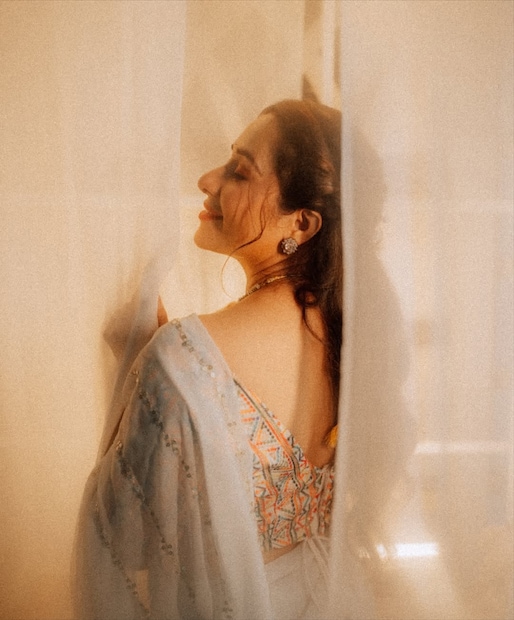 मनोरंजन विश्वात अनेक कलाकार लग्न करत आहेत. अनेक हिरोईन्स आहेत ज्या एक दोन मालिकांमध्ये झळकतात आणि लगेचच लग्नबंधनात अडकतात. पण मराठी इंडस्ट्रीतील एक अभिनेत्री जिला लग्नासाठी मुलगा मिळत नाहीये. 