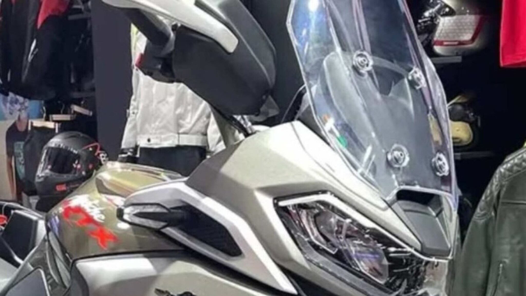 Royal Enfield चं मार्केट करणार जाम,  TVS ने अखेर 'ती' BIKE केली लाँच, किंमतही कमी